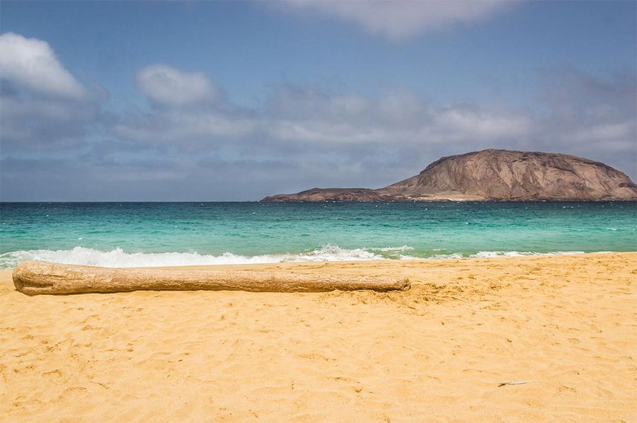 Montaña Clara from La Graciosa