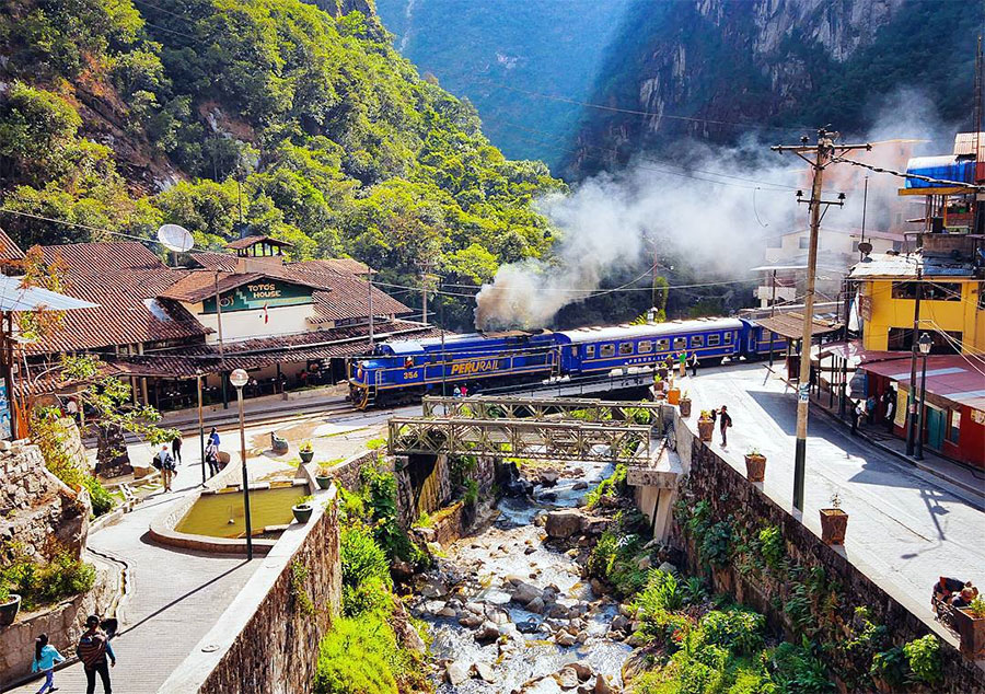 Ferrocarril Aguas Calientes-Cusco