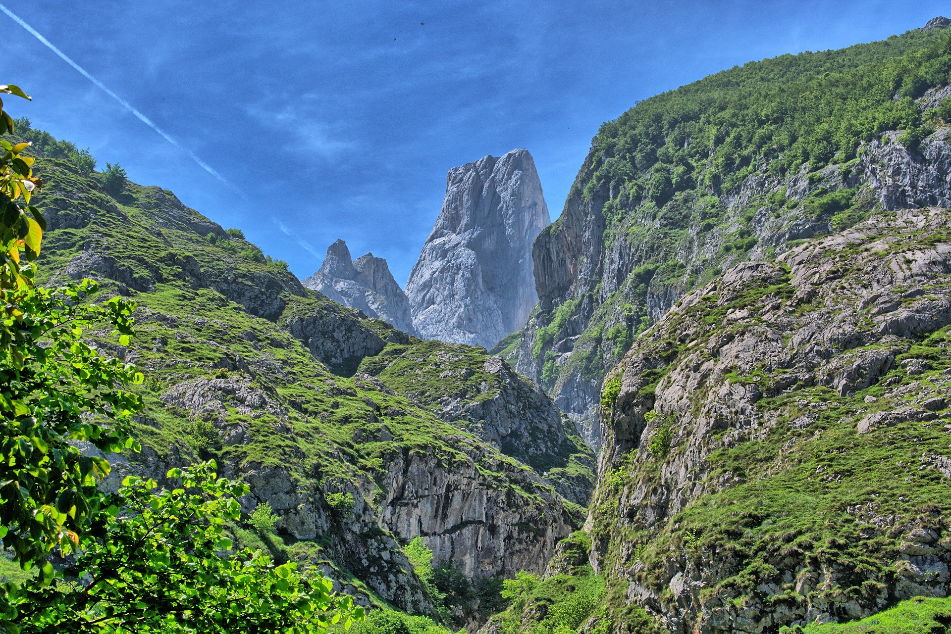 Cangas del Narcea: El corazón del ecoturismo en Asturias