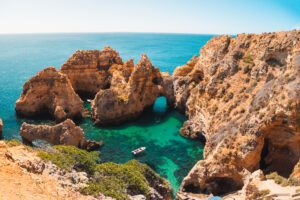 Descubre los Destinos Turísticos Más Accesibles en España